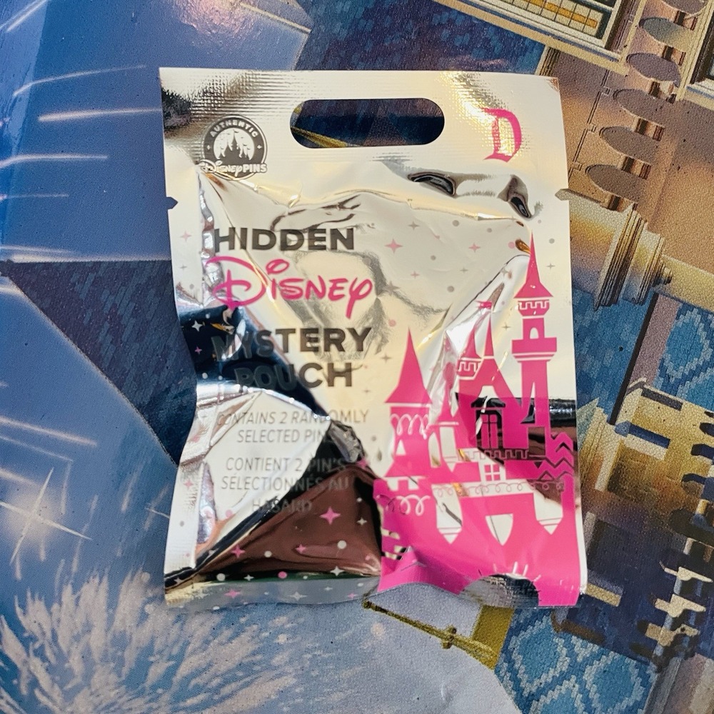 SEALED 2025 Disneyland Hidden Mickey Pouch Wave B 2 Mystery Pins D Yellow Treats